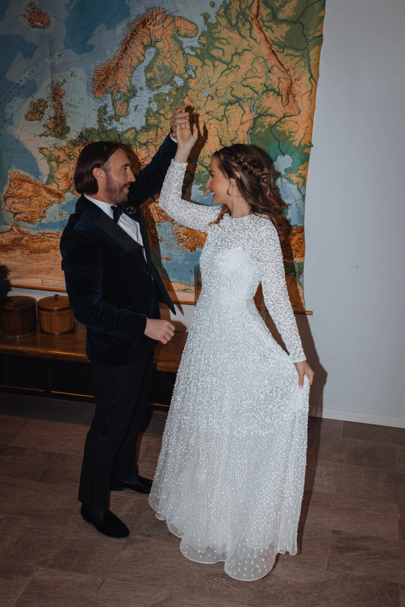 A moment from a wedding day, photographed by Marte Bjørgum
