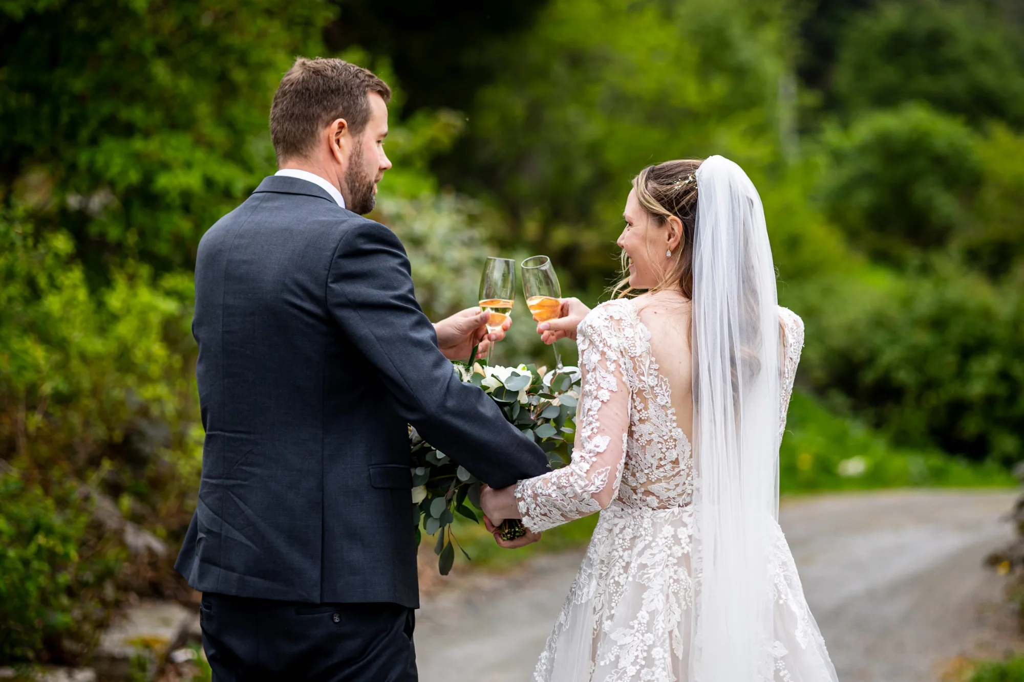 Bryllupsbilde fra Hanne & Espen, fotografert av Marte Bjørgum