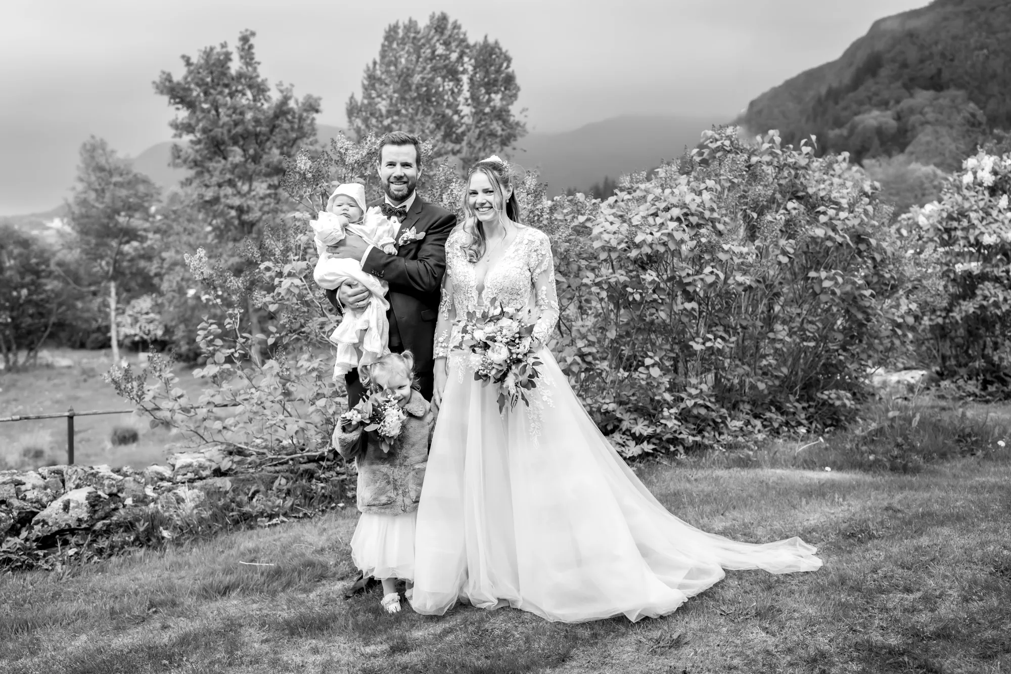 Bryllupsbilde fra Hanne & Espen, fotografert av Marte Bjørgum