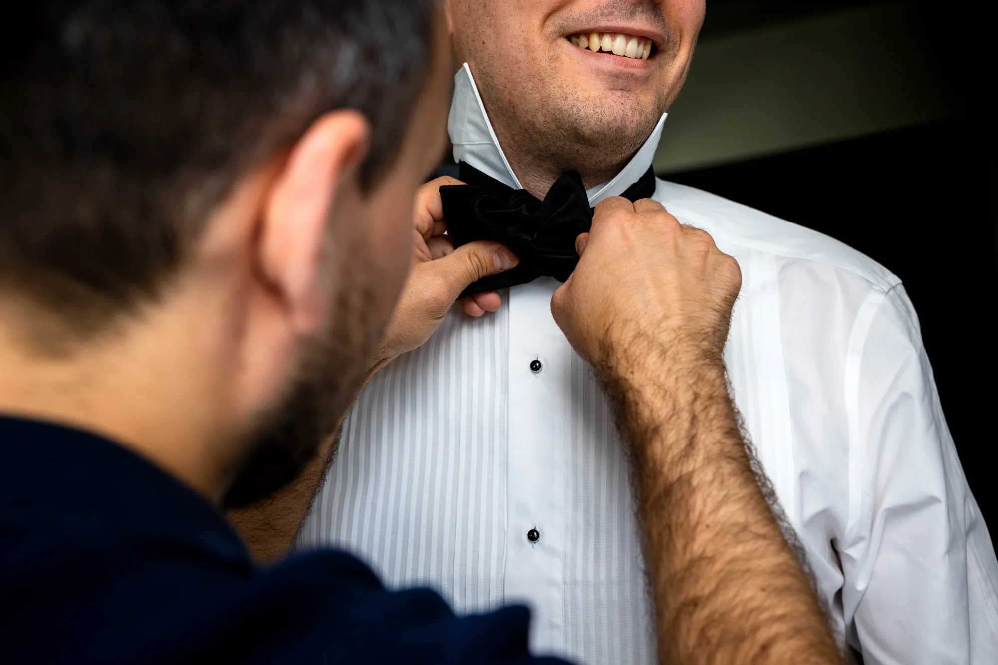 A moment from a wedding day, photographed by Marte Bjørgum