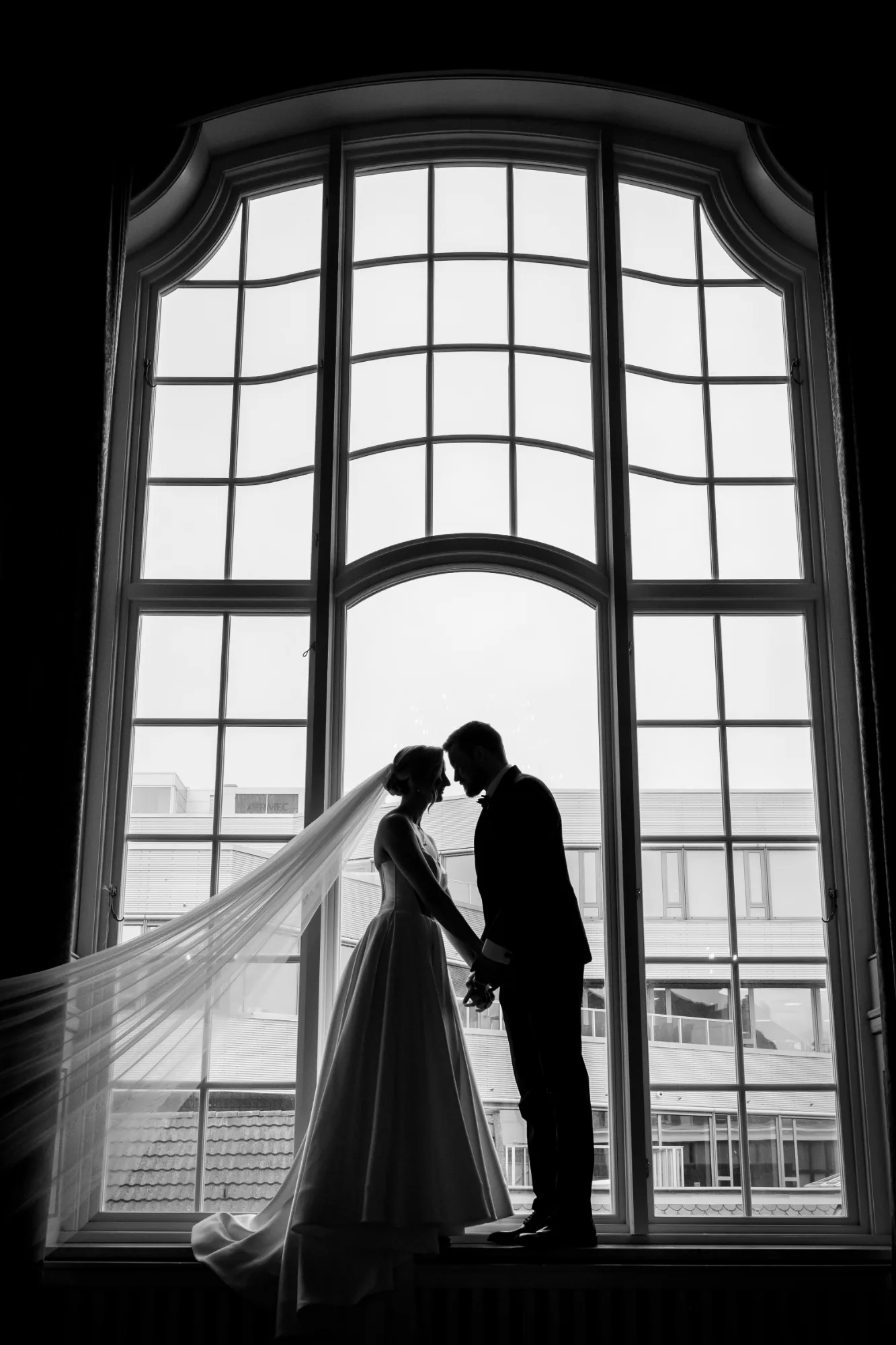 A moment from a wedding day, photographed by Marte Bjørgum
