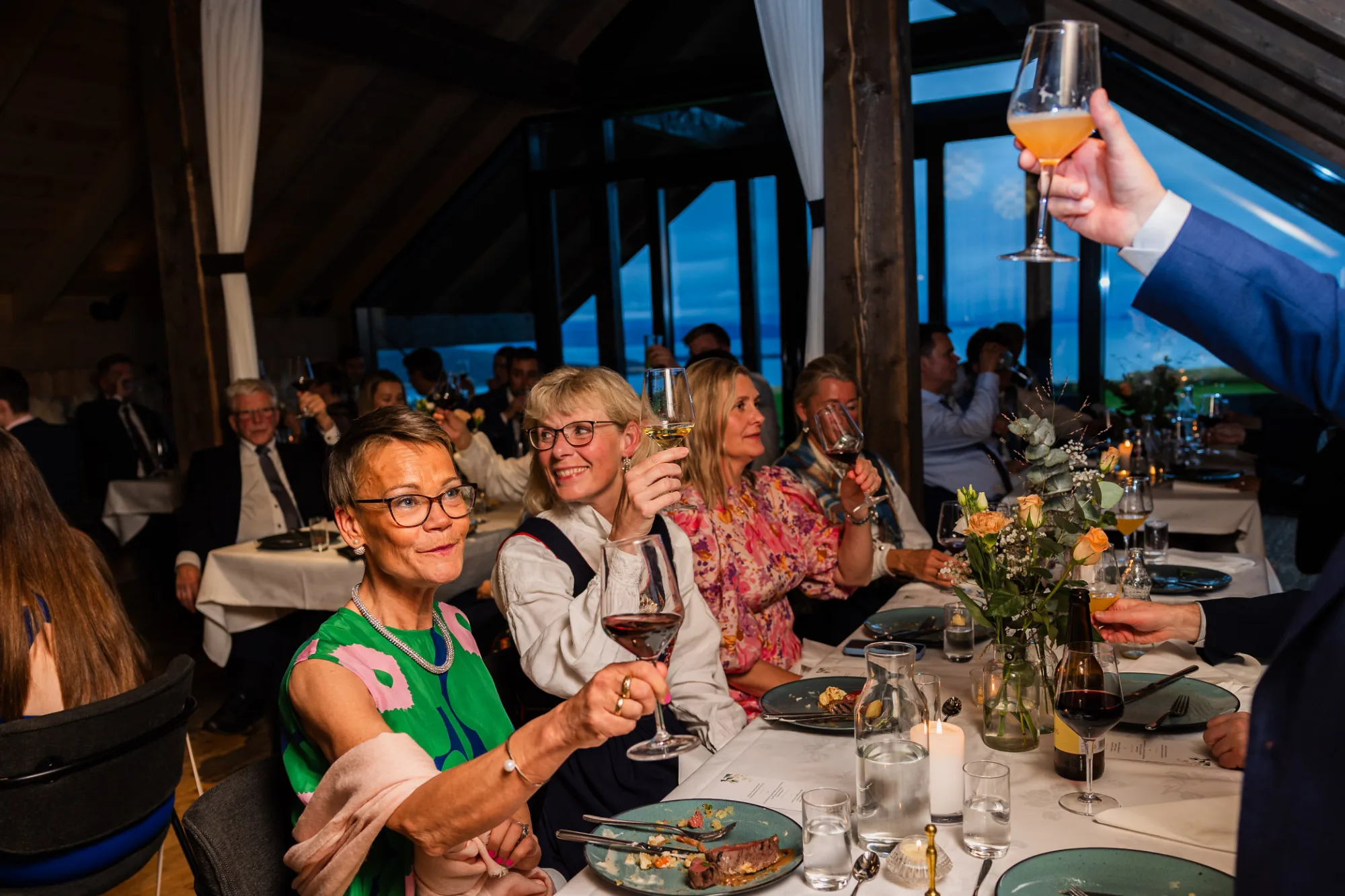 Bryllupsbilde fra Ranveig & Fredrik, fotografert av Marte Bjørgum