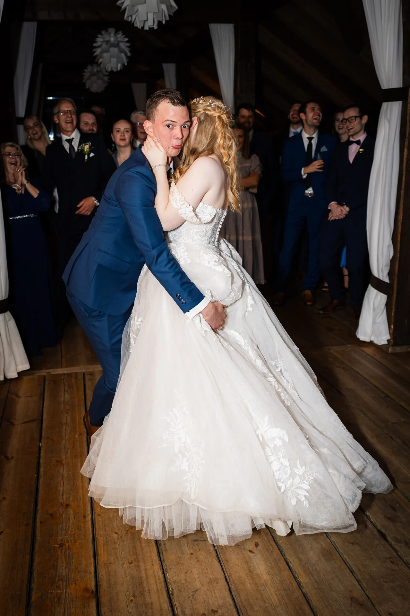 Bryllupsbilde fra Ranveig & Fredrik, fotografert av Marte Bjørgum