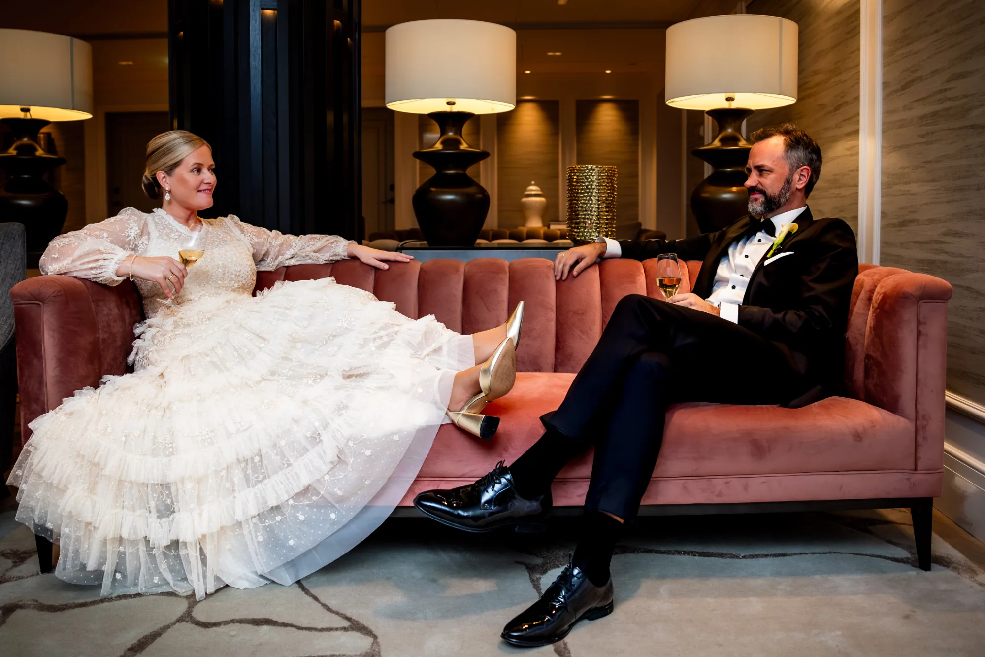 Brudepar fra Ina & Stein Olav, fotografert av Marte Bjørgum